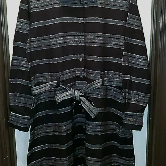 Black & White Stripe Autumn Tie-Waist Shirt Dress - Women by People  Tree NWOT - Picture 5 of 6